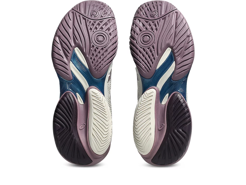 Selkirk AMPED Invikta Midweight view 1
